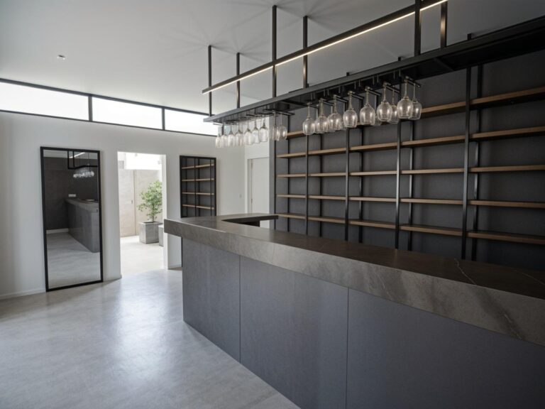 SalÓn Lounge En Traspaso Con Gran Terraza En Pleno Centro TurÍstico De Valencia