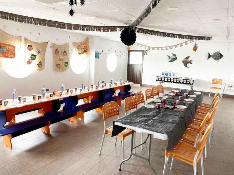 Traspaso: Parque De Bolas + Restaurante + Salones Para Eventos
