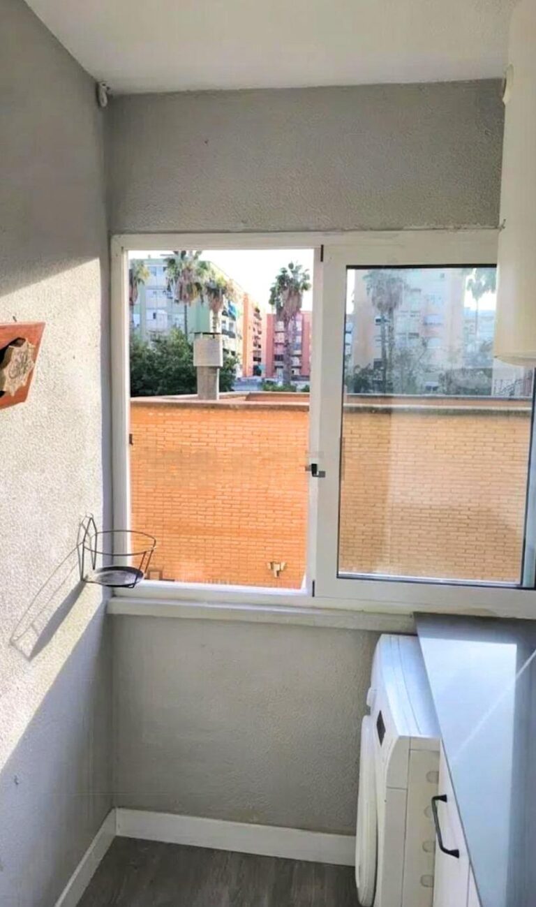 Piso Recién Reformado En Una De Las Zonas Más Equilibradas De Valencia: Tranquilidad, Servicios Y Conexión Real