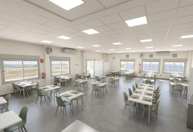 Restaurante Consolidado En Traspaso Con Gran Capacidad Para Eventos En Polígono De Valencia Norte