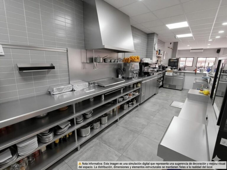 Restaurante Consolidado En Traspaso Con Gran Capacidad Para Eventos En Polígono De Valencia Norte
